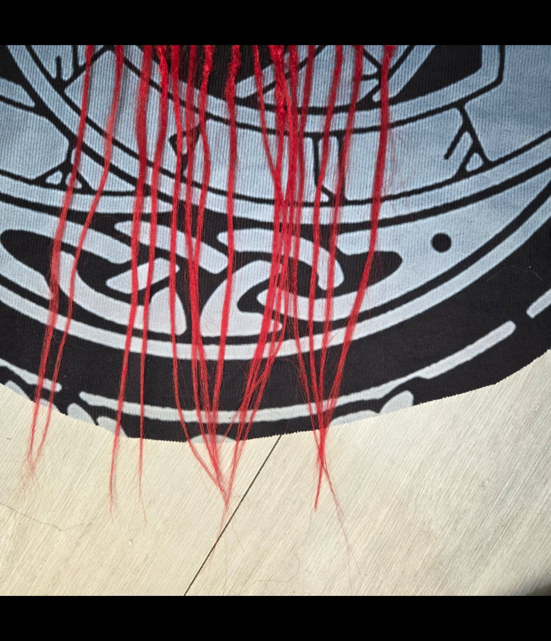Crimson Hex Clip - In Dread Extensions – Black & Red | Handmade Synthetic Dreads | Partial Set Available | RavenDreadz - Rockinredfox