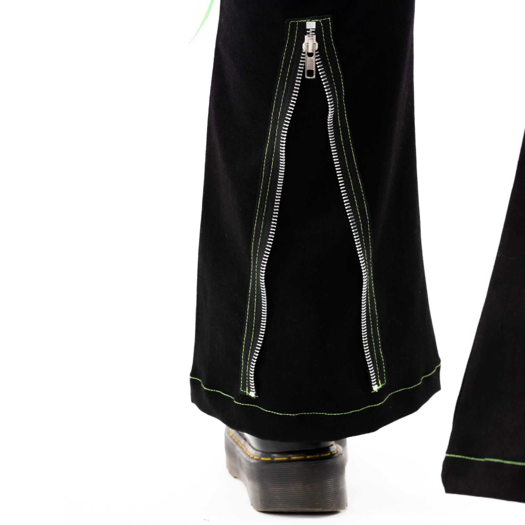 Poizen Industries Fuse Pants – Black & Green Gothic Trousers | Size 30/32 UK 12 - Rockinredfox