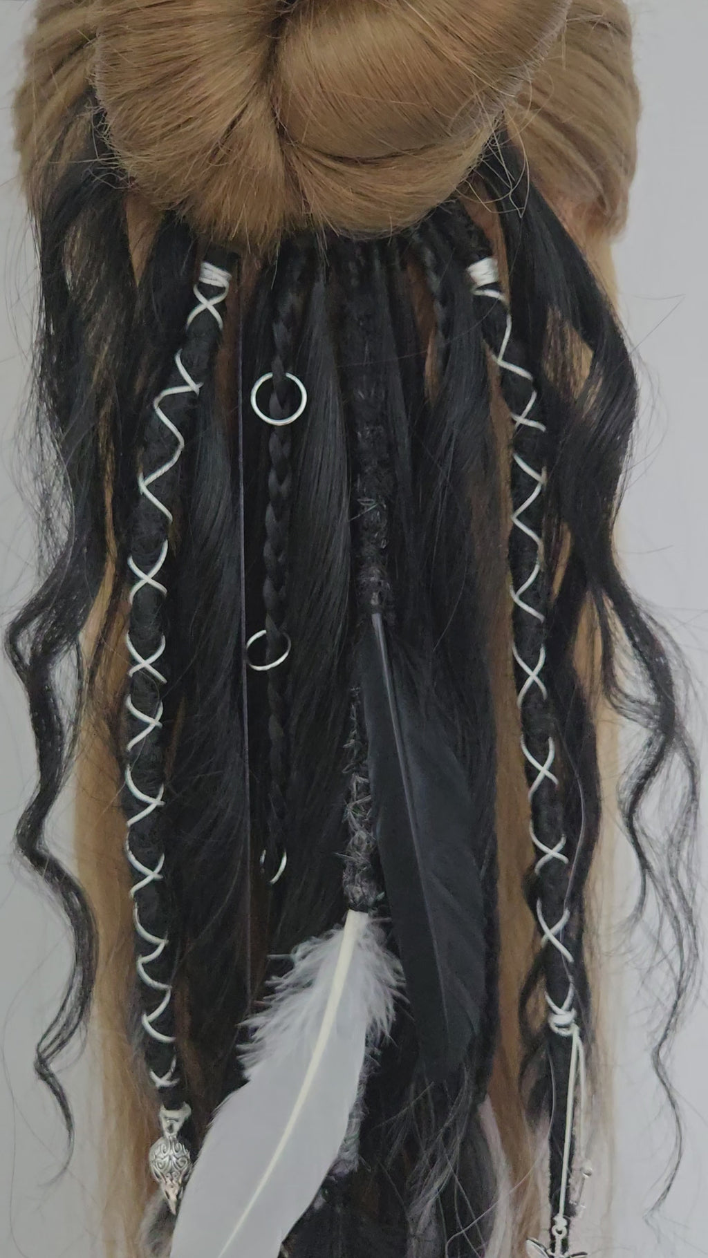 Frost Raven Wavy Dread Bobble 24 Inch Synthetic Hair Tie