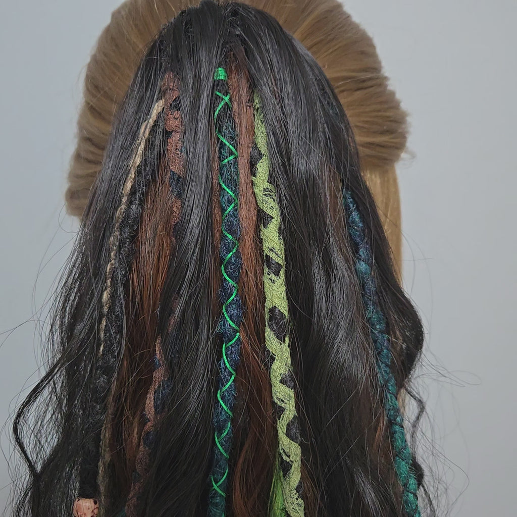 Wildwood Raven Claw Clip Hair Set 30 Inch Synthetic Hair Piece