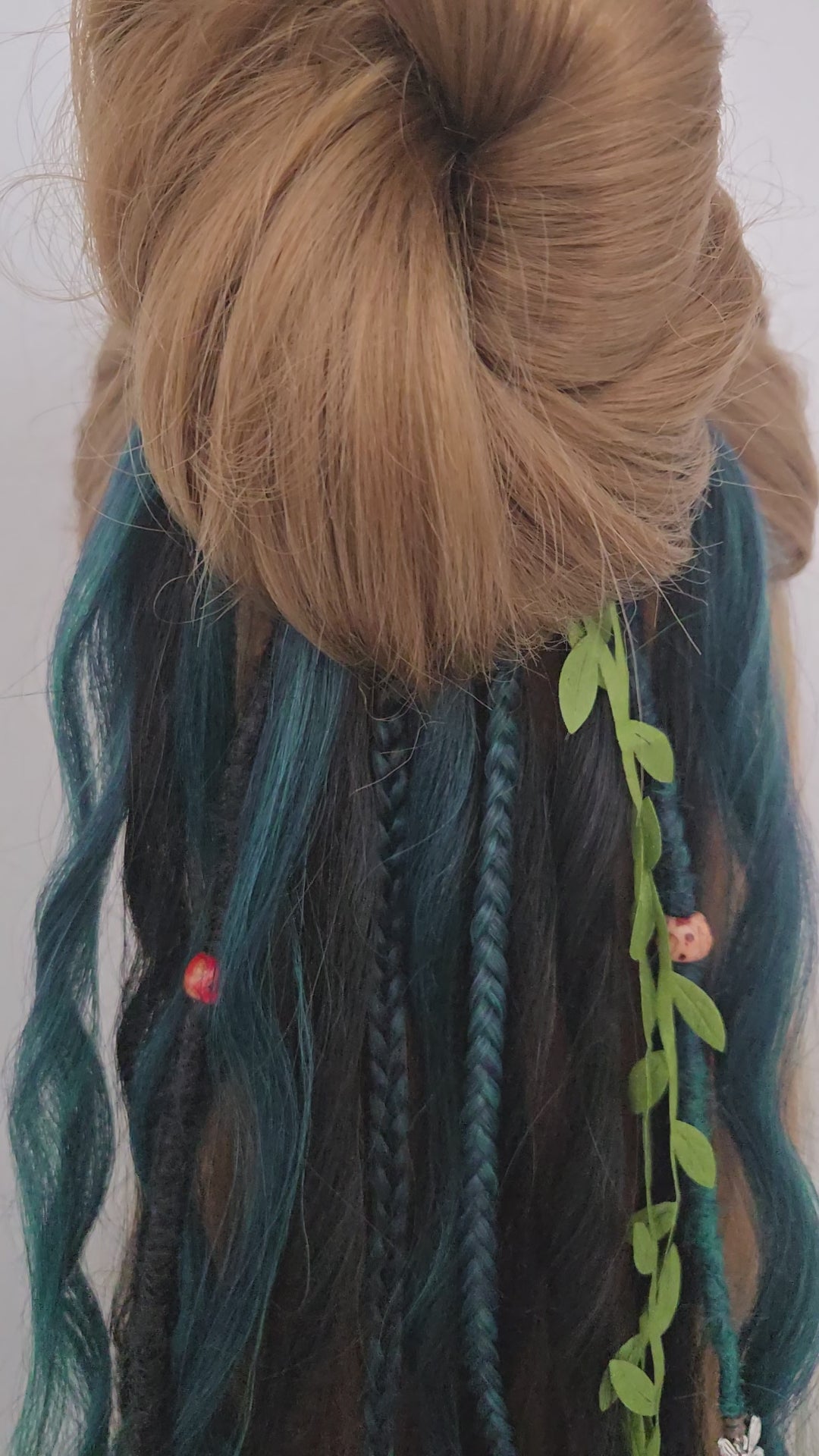 Woodland Wavy Dread Bobble 24 Inch Synthetic Hair Tie