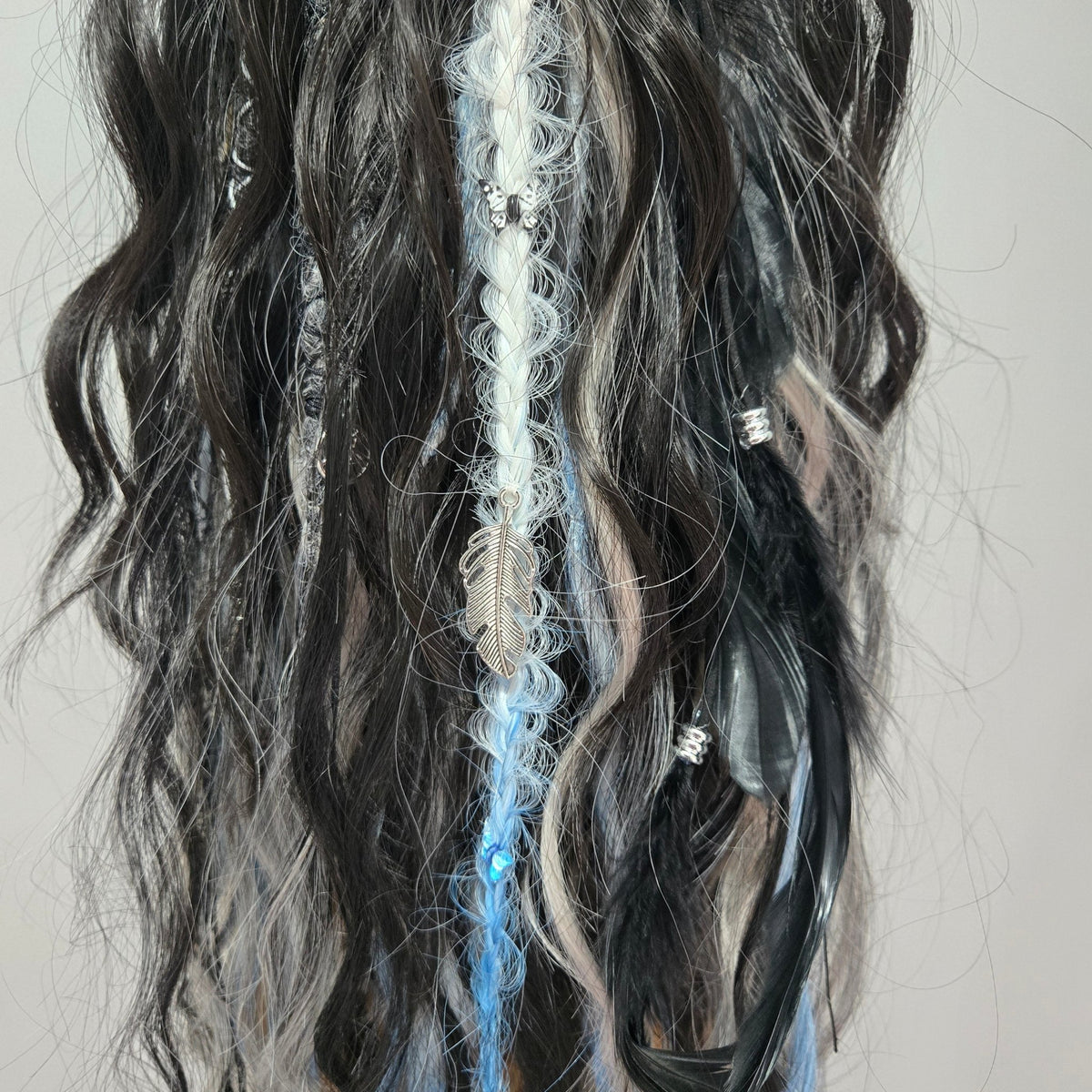 RavenDreadz Midnight Frost 26" Black Blue Fantasy Claw Clip Hair Piece - Rockinredfox