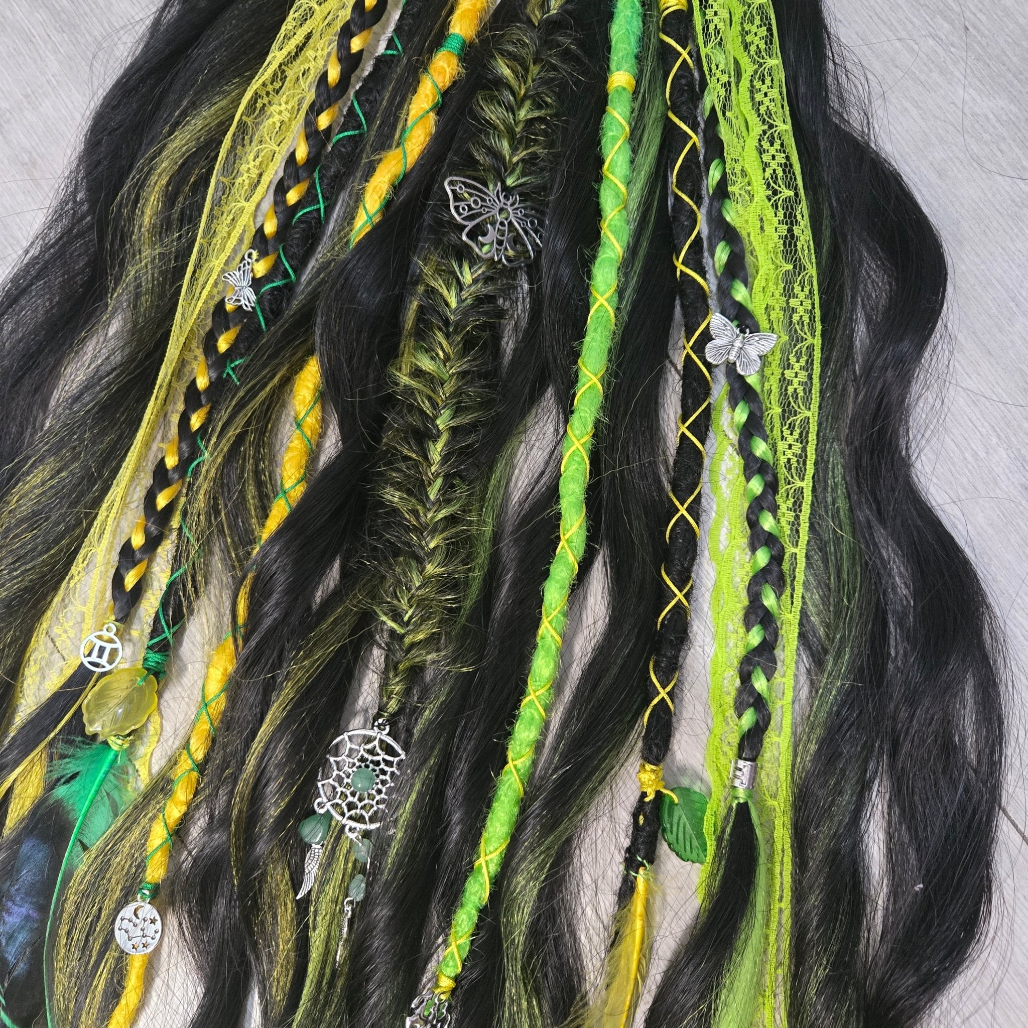 Shadow Gemini Wavy Dread Bobble 24 Inch Synthetic Hair Tie - Rockinredfox