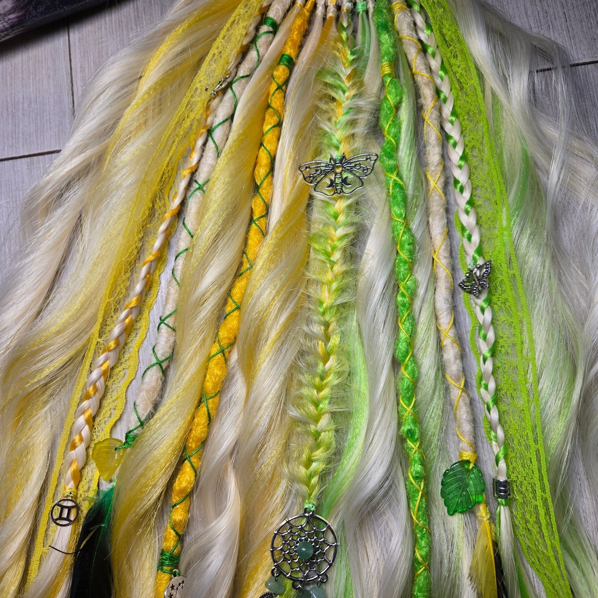 Sunlit Gemini Wavy Dread Bobble 24 Inch Synthetic Hair Tie - Rockinredfox